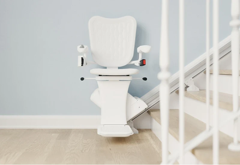 <center>Straight Stairlift